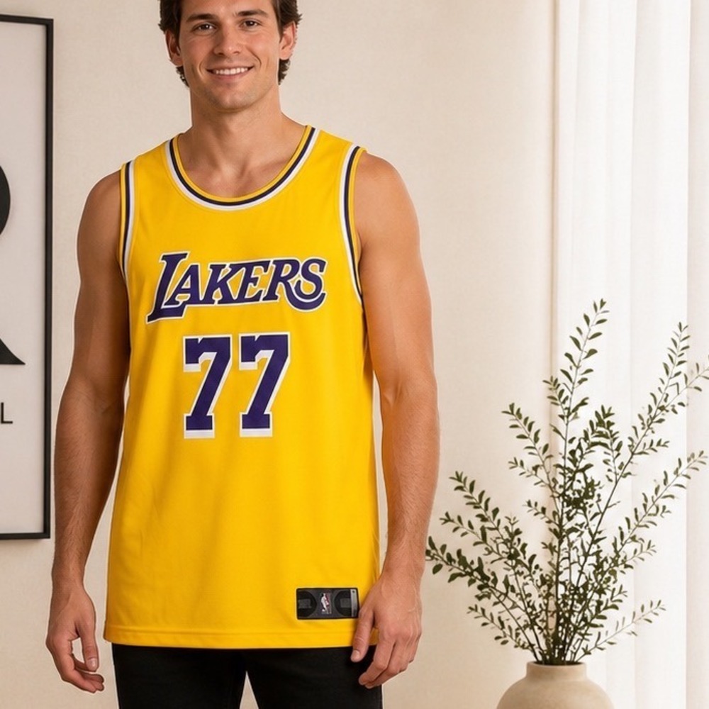 Fanatics Luka Doncic Los Angeles Lakers NBA Jersey Yellow XL New